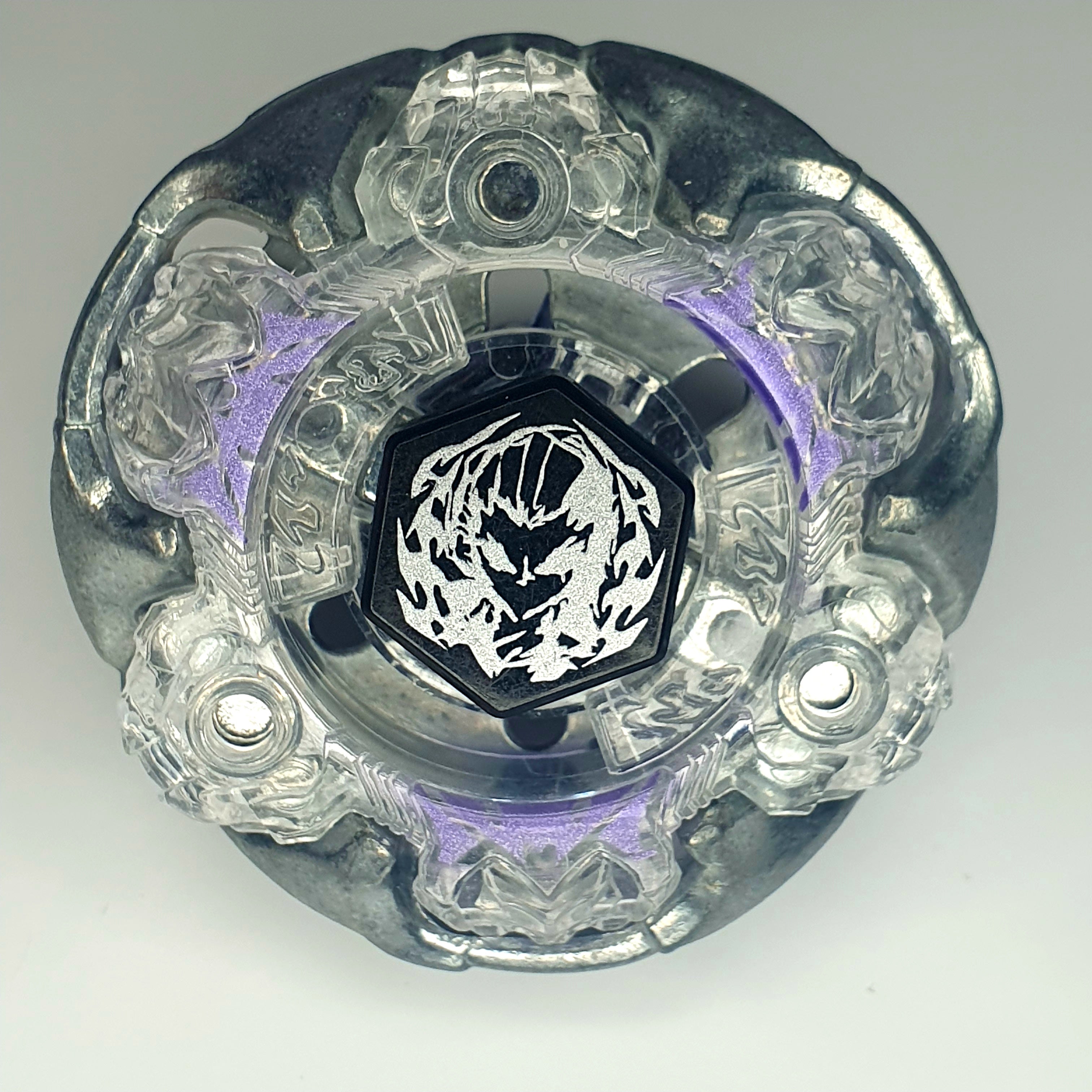 White Gravity Perseus Rare facebolt Version – beybladevendor